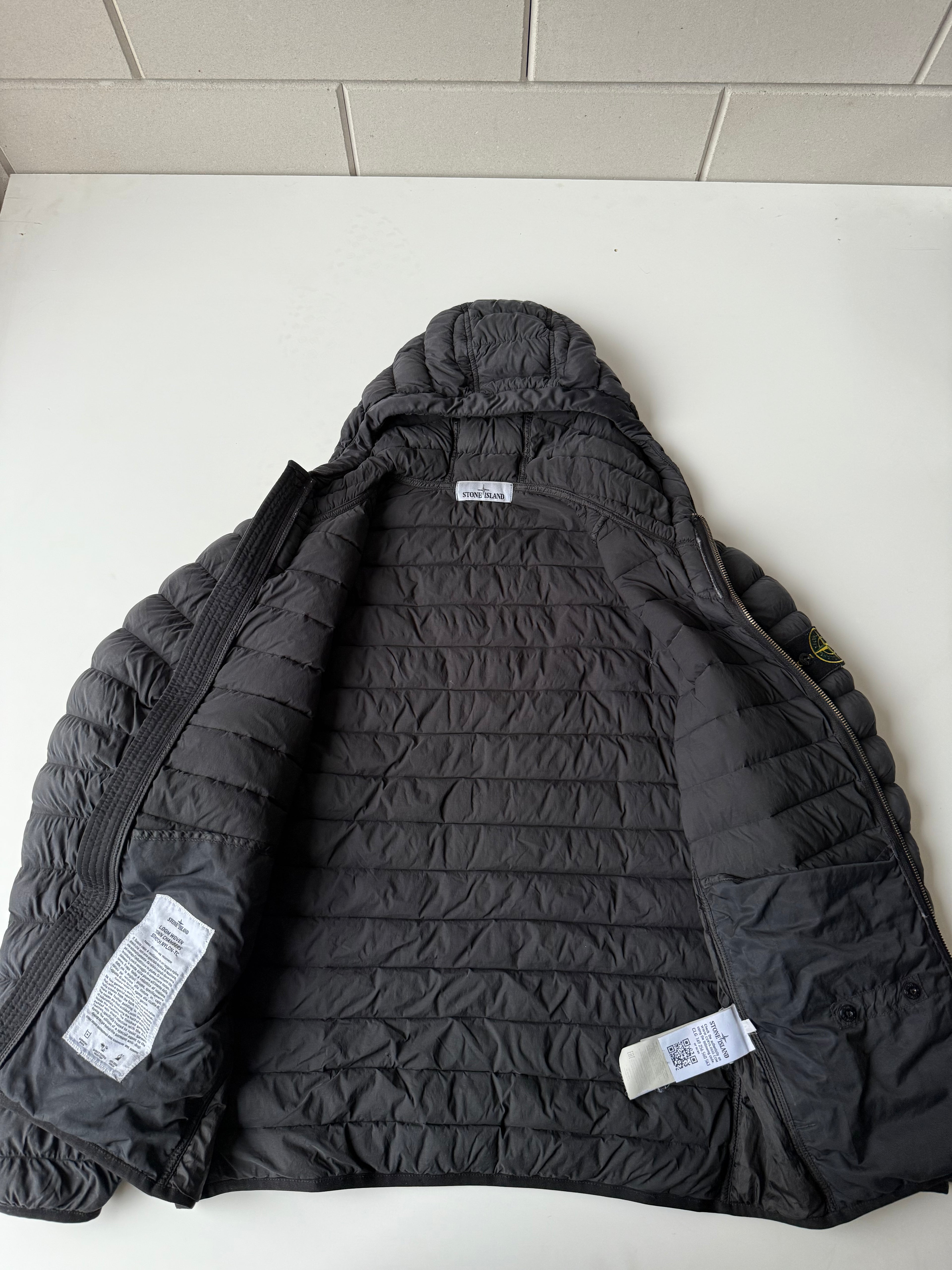 Stone Island down Jacket black- Size M