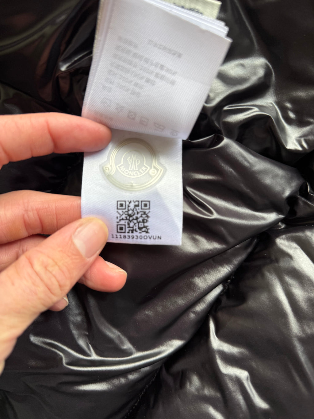 Moncler madeira jacket black- Size xs