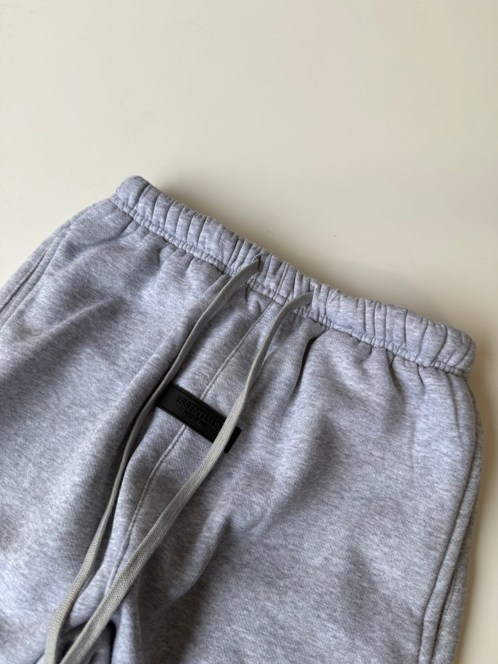 FEAR OF GOD ESSENTIALS FW24 LIGHT HEATHER Jogger / Size xs