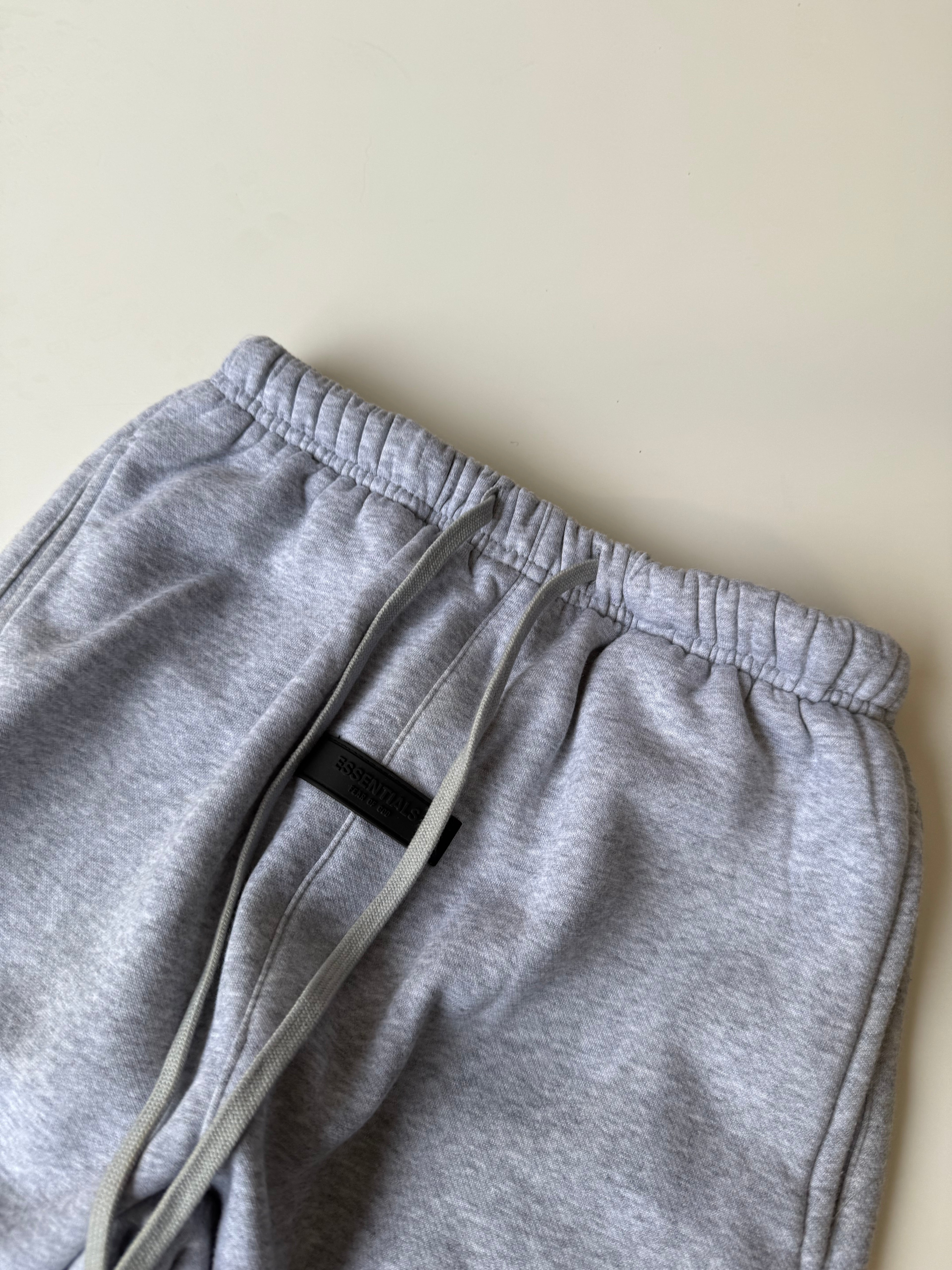 FEAR OF GOD ESSENTIALS FW24 LIGHT HEATHER Jogger / Size xs