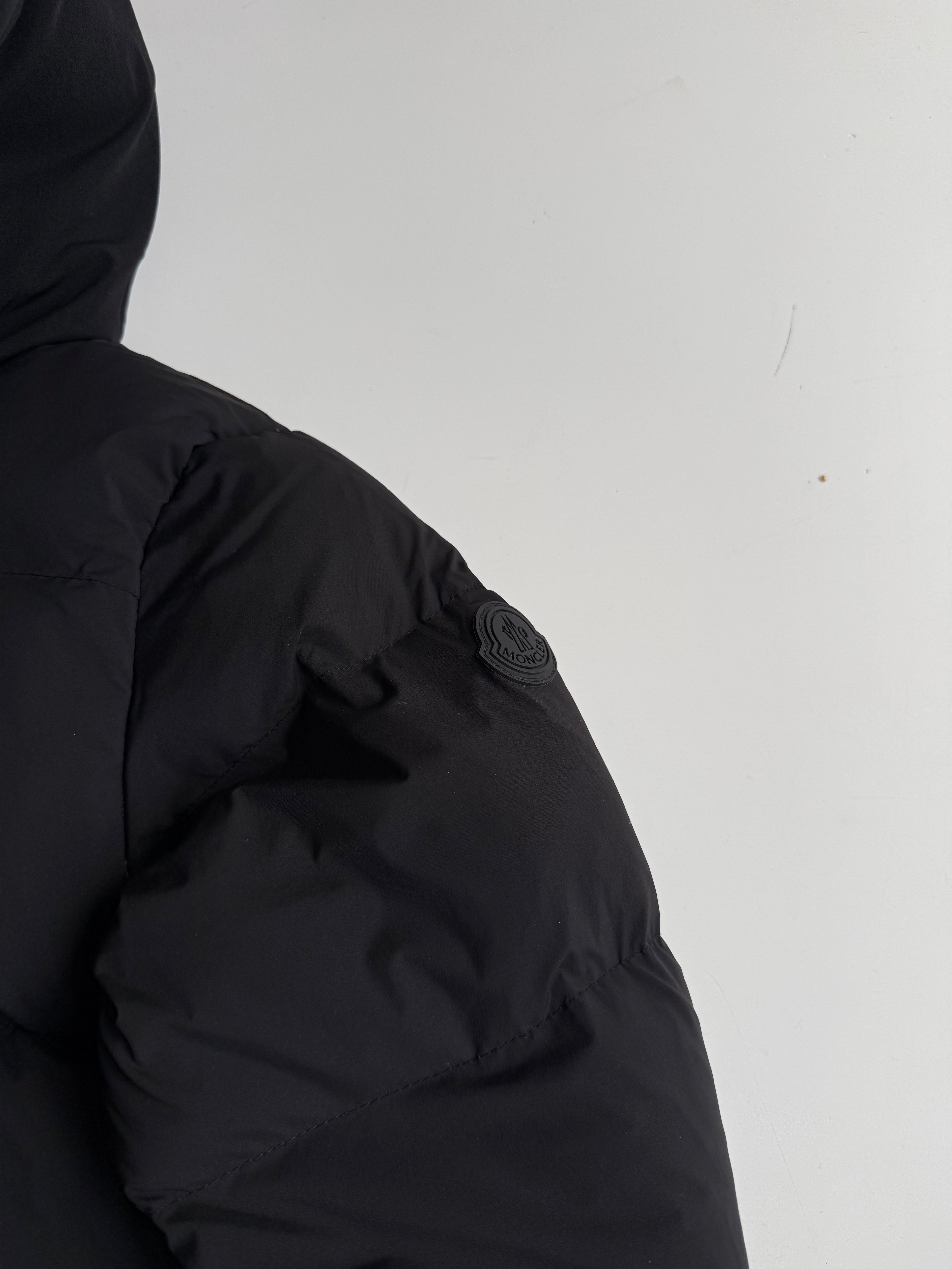 Moncler madeira jacket black- Size xs