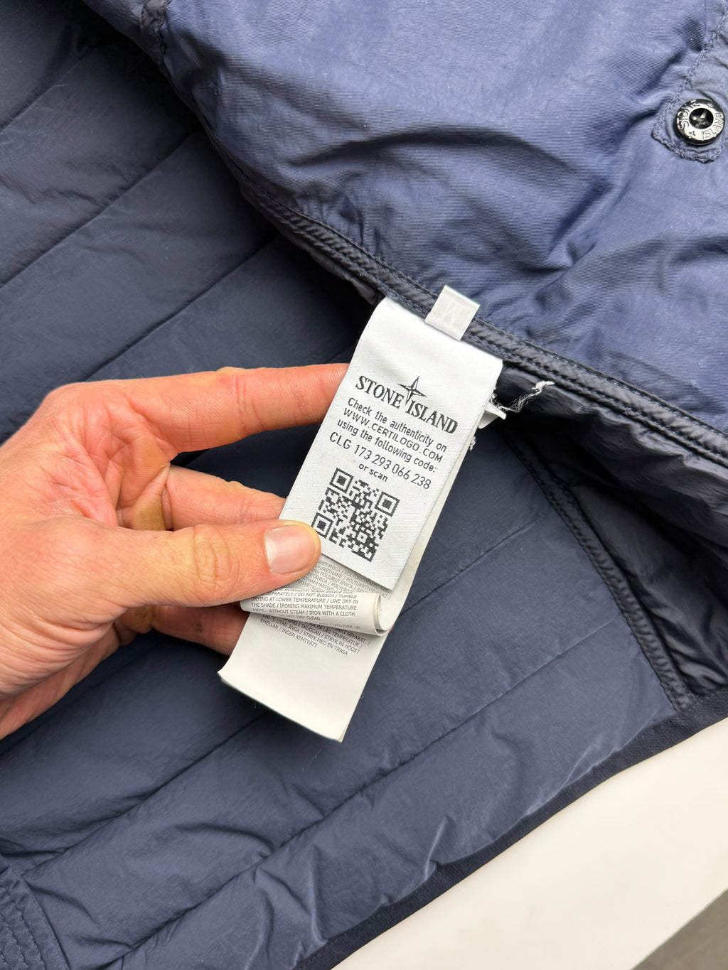 Stone Island Puffer jacket navy blue - size M