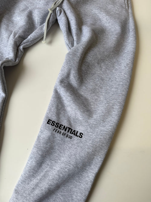 FEAR OF GOD ESSENTIALS FW24 LIGHT HEATHER Jogger / Size xs