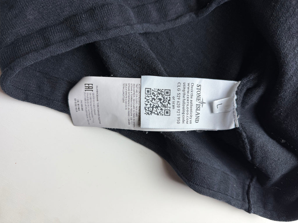 Stone Island sweater Black- Size L