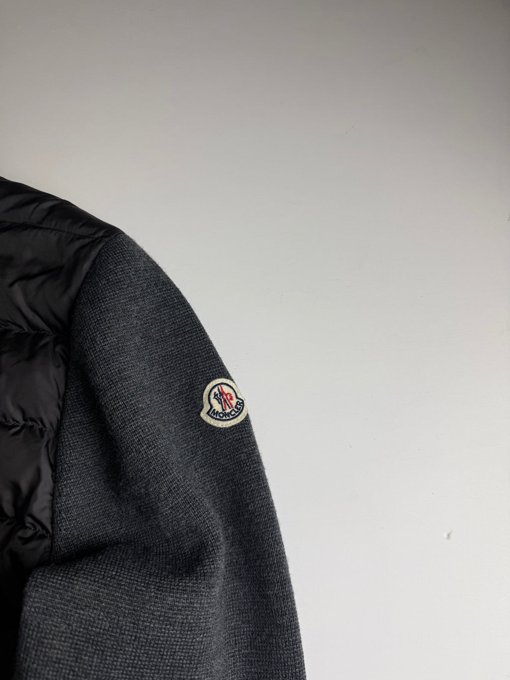 Moncler Maglione Tricot Cardigan grey - Size M